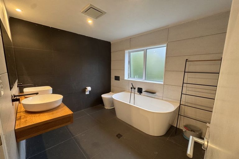 Photo of property in 39 Redwing Street, Browns Bay, Auckland, 0630