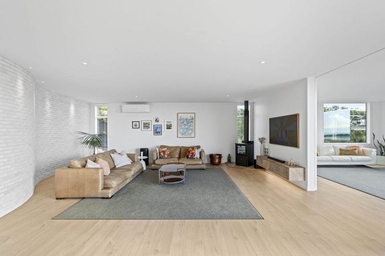 Photo of property in 13 Saint Remy Lane, Redcliffs, Christchurch, 8081