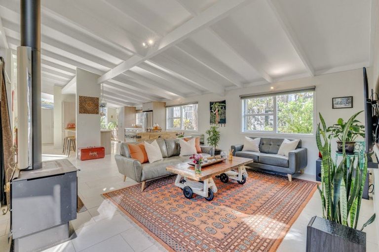 Photo of property in 20a Riverlea Avenue, Pakuranga, Auckland, 2010