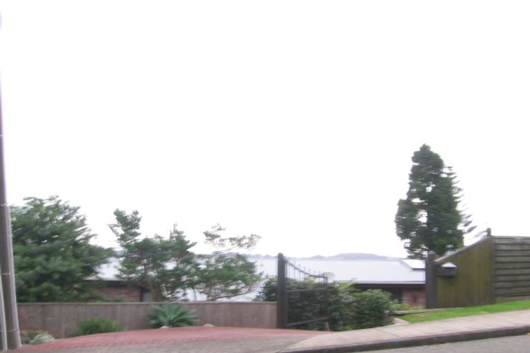 Photo of property in 42 Kotare Street, Waikanae, 5036