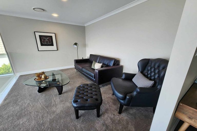 Photo of property in 89b William Bayes Place, Red Beach, 0932