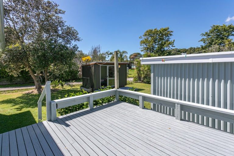 Photo of property in 35 Marlin Place, Whiritoa, Whangamata, 3691