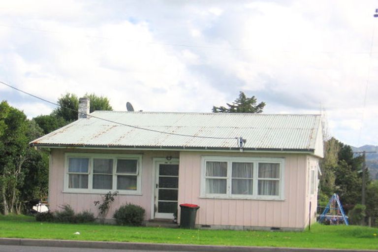 Photo of property in 5 Pleasant Road, Glen Eden, Auckland, 0602