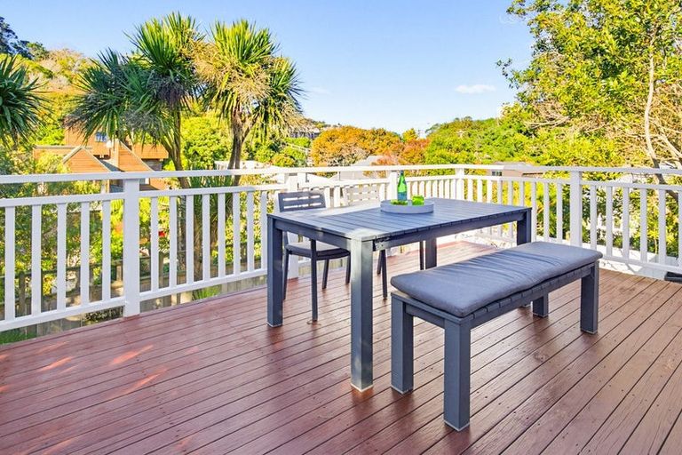 Photo of property in 23 Rothsay Road, Ngaio, Wellington, 6035