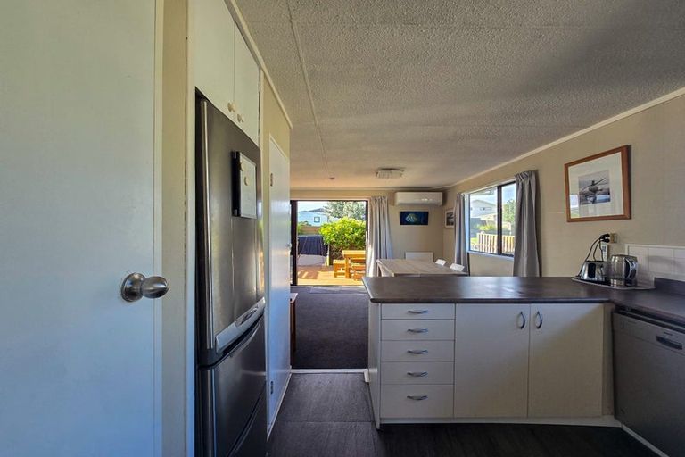 Photo of property in 386 Pukehina Parade, Pukehina, 3189
