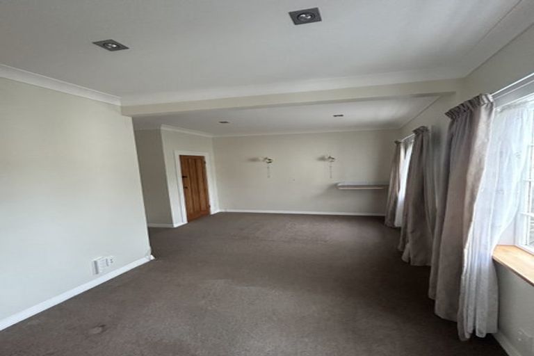 Photo of property in 227 The Parade, Island Bay, Wellington, 6023