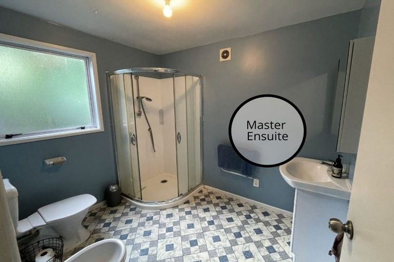 Photo of property in 23a Awanui Street, Merrilands, New Plymouth, 4312