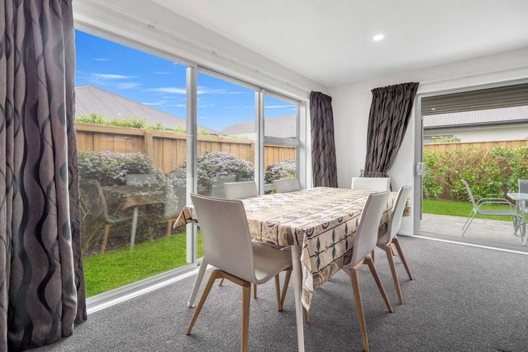 Photo of property in 25 Farnborough Way, Rolleston, 7615