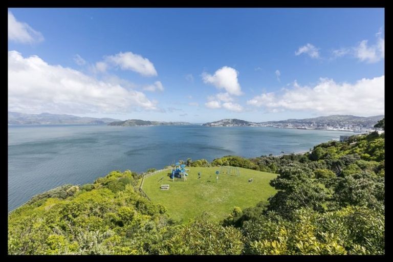 Photo of property in 50 Homebush Road, Khandallah, Wellington, 6035