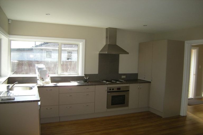 Photo of property in 162 Springs Road, Hornby, Christchurch, 8042