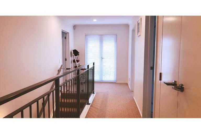 Photo of property in 68 Mackay Drive, Greenhithe, Auckland, 0632