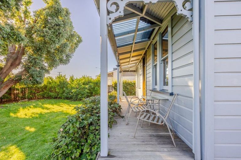Photo of property in 83 Meeanee Road, Taradale, Napier, 4112
