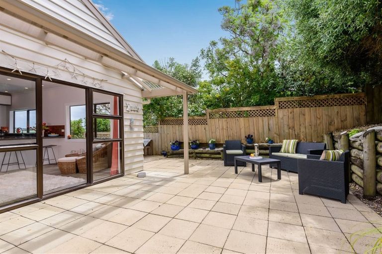 Photo of property in 22 Morrow Avenue, Bucklands Beach, Auckland, 2012