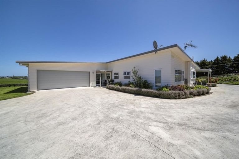Photo of property in 242b Turuturu Road, Hawera, 4674