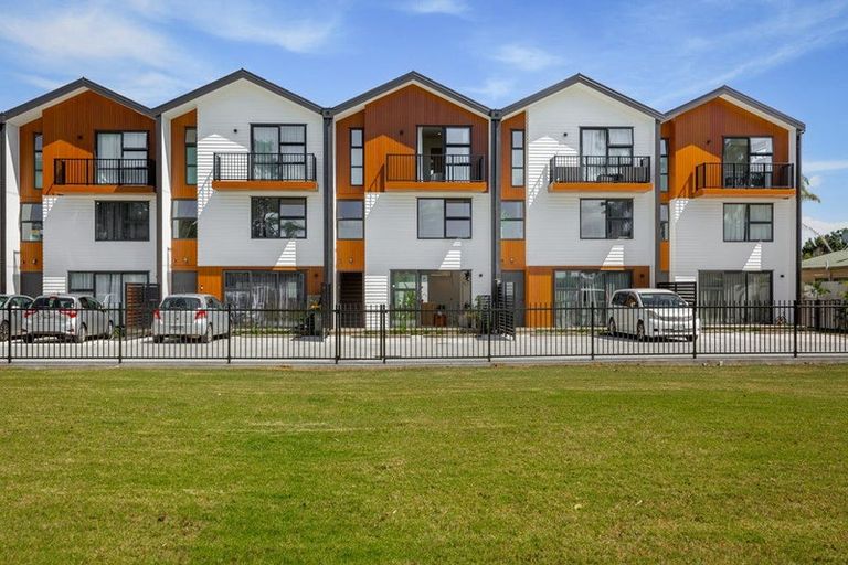 Photo of property in 26c Brennan Avenue, Te Atatu Peninsula, Auckland, 0610