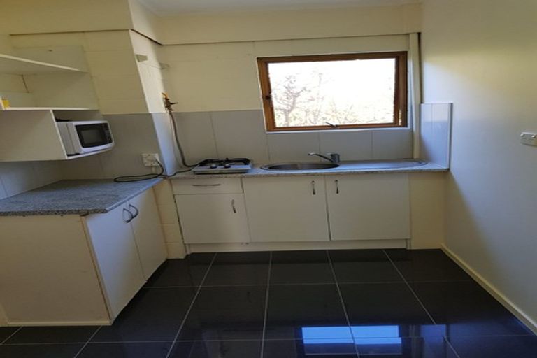 Photo of property in 1/7 Northwick Place, Hillcrest, Auckland, 0627