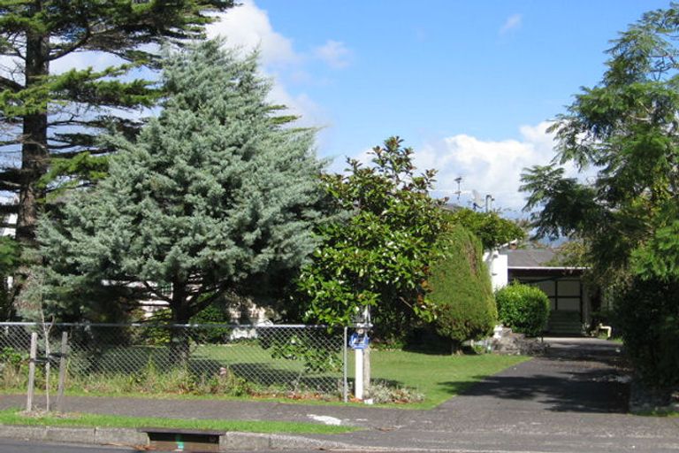 Photo of property in 674 Te Atatu Road, Te Atatu Peninsula, Auckland, 0610