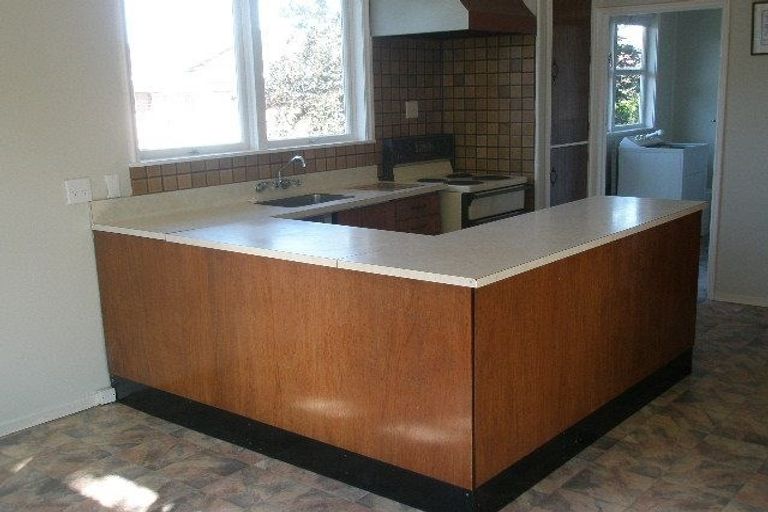 Photo of property in 35 Holland Road, Hillcrest, Auckland, 0627