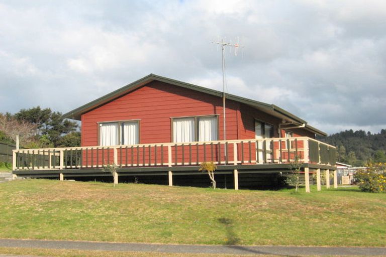Photo of property in 103 Mckellar Place, Whangamata, 3620