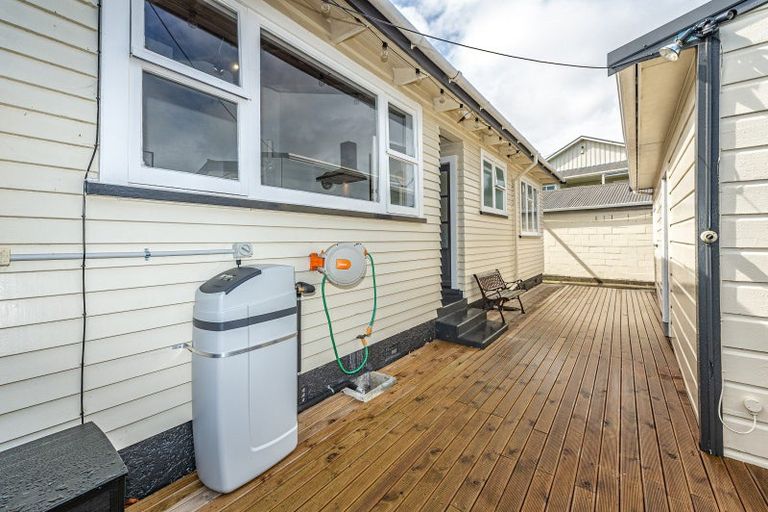 Photo of property in 17 Toi Street, Tawhero, Whanganui, 4501