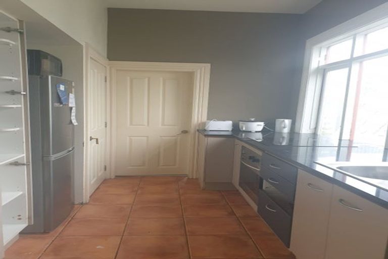 Photo of property in 205u2 The Terrace, Wellington Central, Wellington, 6011