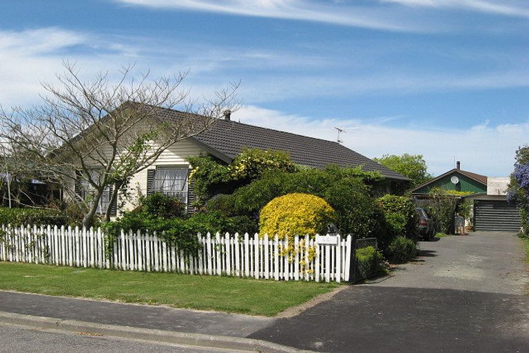 Photo of property in 44 Gray Crescent, Kaiapoi, 7630