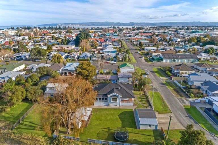 Photo of property in 2 Cobden Street, Gisborne, 4010