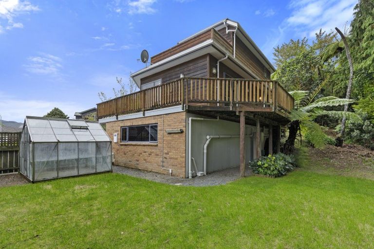 Photo of property in 16 Mccarthy Grove, Clouston Park, Upper Hutt, 5018