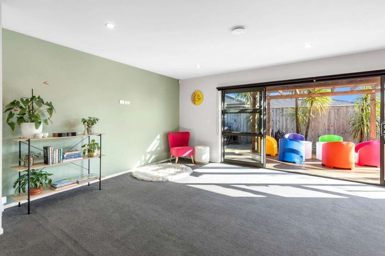 Photo of property in 17 Story Street, Foxton Beach, Foxton, 4815