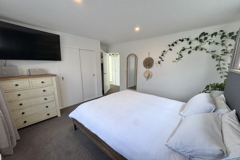 Photo of property in 12a Waterview Place, Haruru, 0204