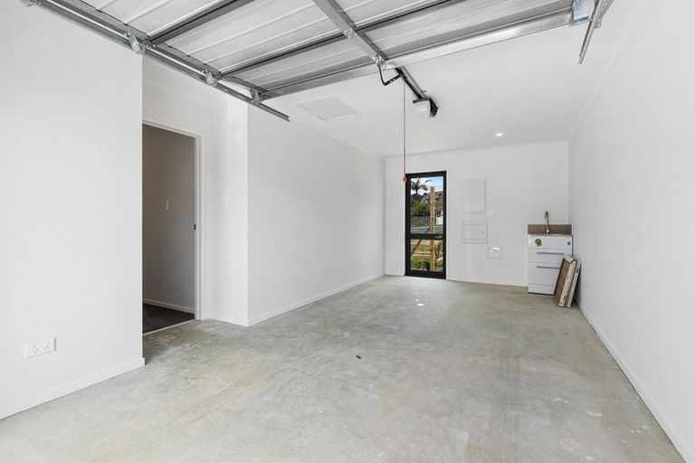 Photo of property in 85a/1 Atkinson Road, Titirangi, Auckland, 0604