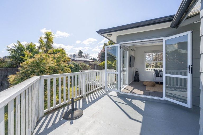 Photo of property in 21 Sunset Street, Hilltop, Taupo, 3330