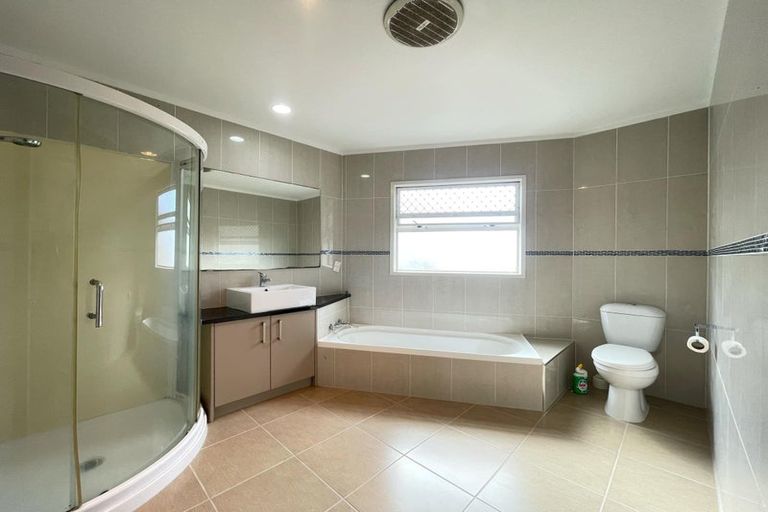 Photo of property in 1/3 Macleans Road, Bucklands Beach, Auckland, 2014