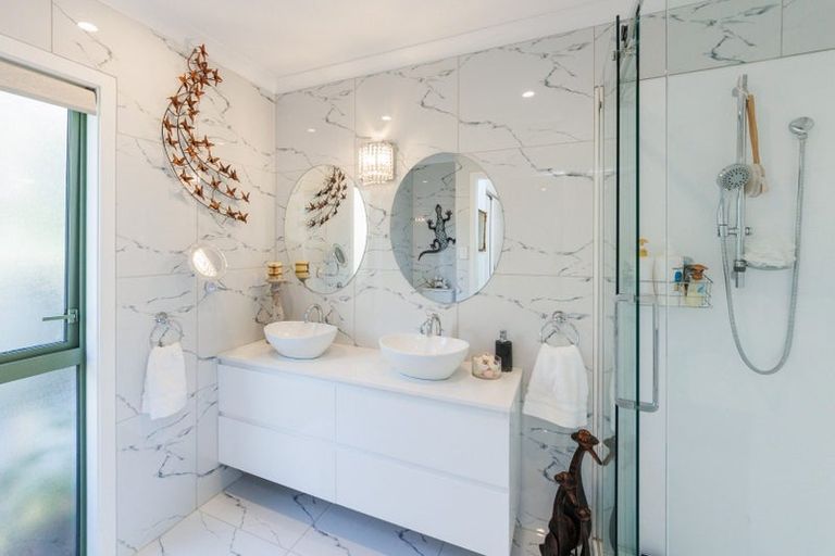 Photo of property in 121 Cashmere Drive, Fitzherbert, Palmerston North, 4410