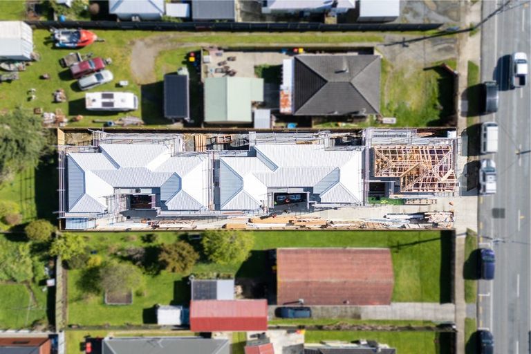 Photo of property in 82 Main Road, Wainuiomata, Lower Hutt, 5014