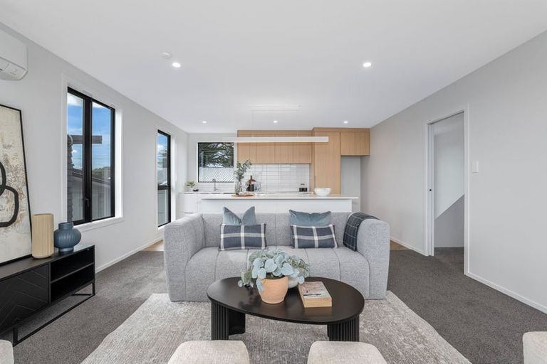 Photo of property in 8a Martin Road, Paraparaumu Beach, Paraparaumu, 5032