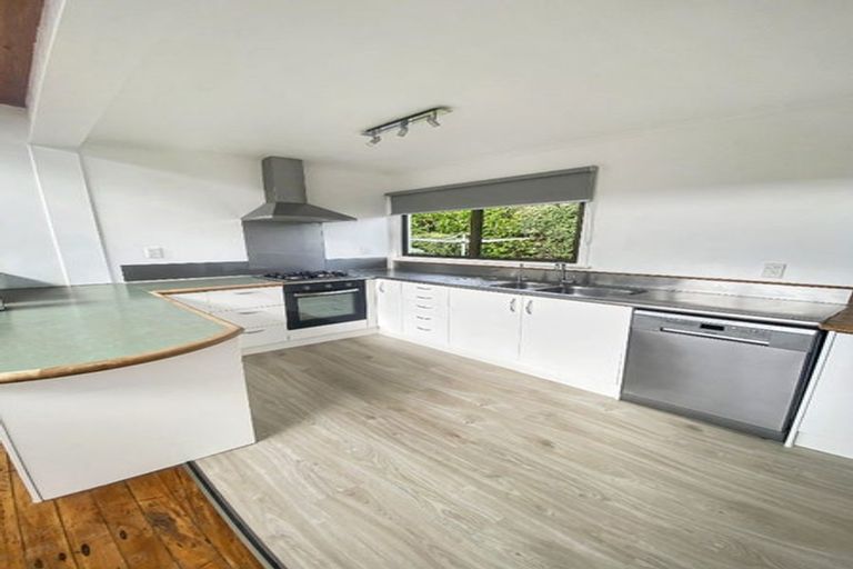 Photo of property in 448 Beach Road, Murrays Bay, Auckland, 0630