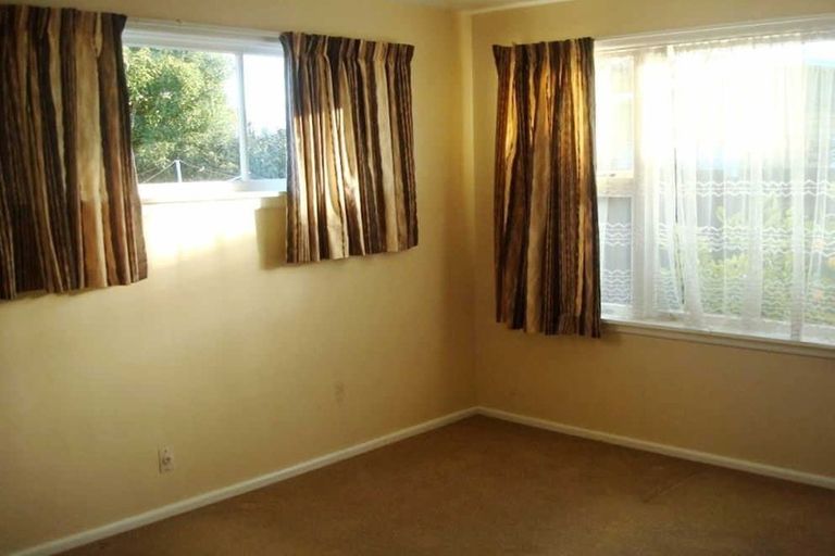 Photo of property in 43 Greendale Avenue, Avonhead, Christchurch, 8042