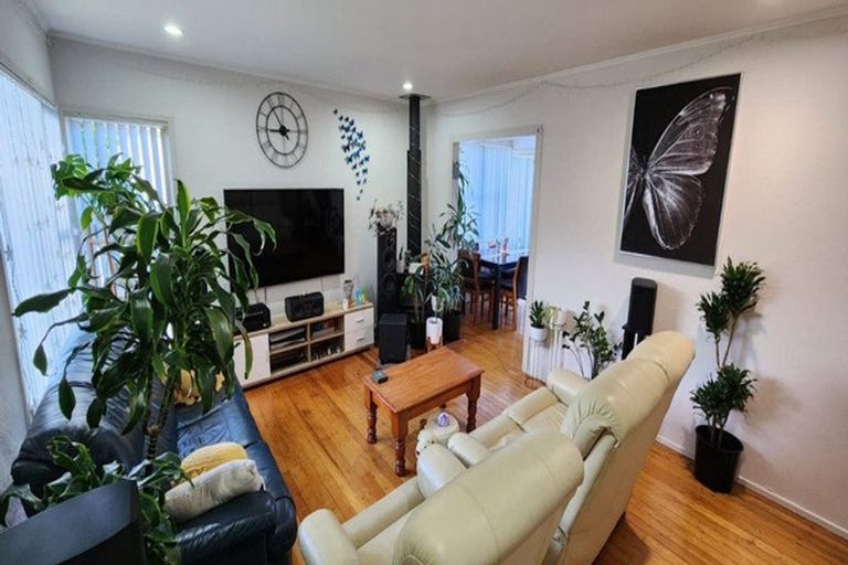 Photo of property in 29 Stott Avenue, Birkdale, Auckland, 0626