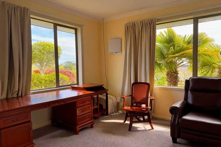 Photo of property in 10 Whiteways Drive, Dairy Flat, Albany, 0792