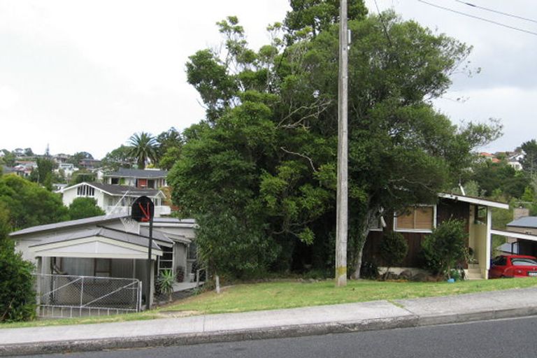 Photo of property in 2/22 Heathcote Road, Castor Bay, Auckland, 0620