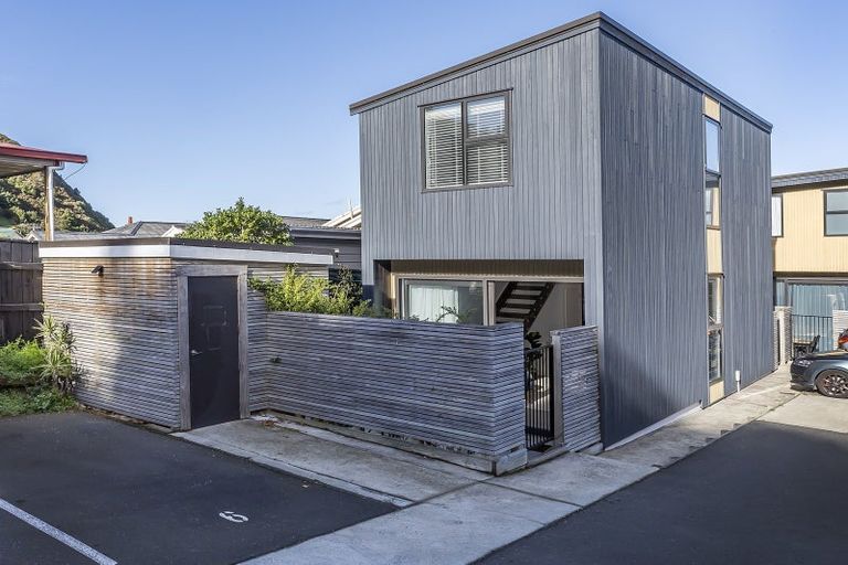 Photo of property in 20u6 Trent Street, Island Bay, Wellington, 6023