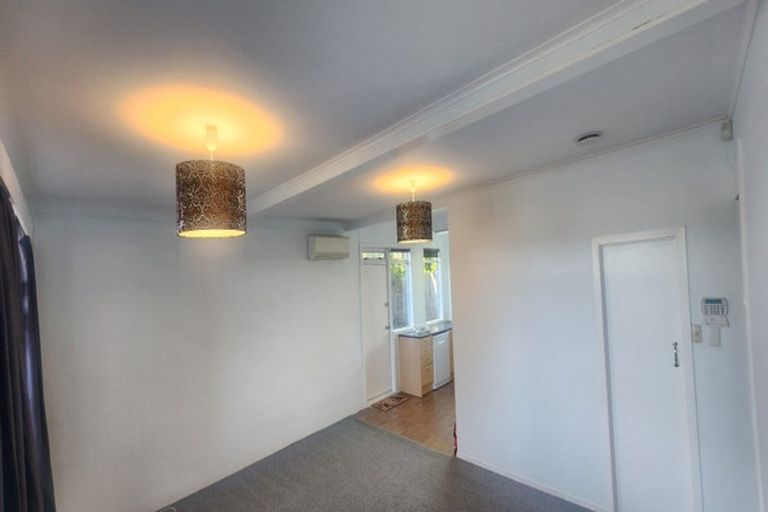 Photo of property in 175 Beach Haven Road, Beach Haven, Auckland, 0626
