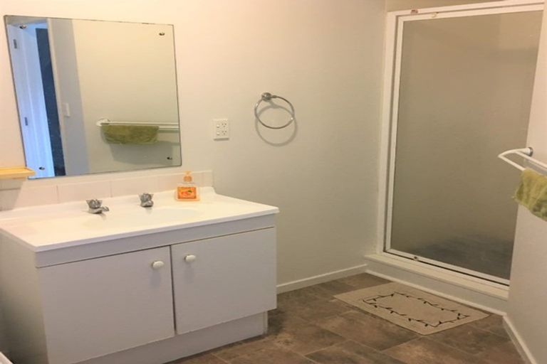 Photo of property in 10/3 Erewhon Place, Birkdale, Auckland, 0626