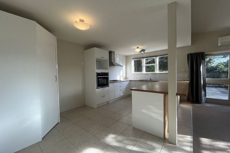 Photo of property in 82 Moeraki Road, Maoribank, Upper Hutt, 5018