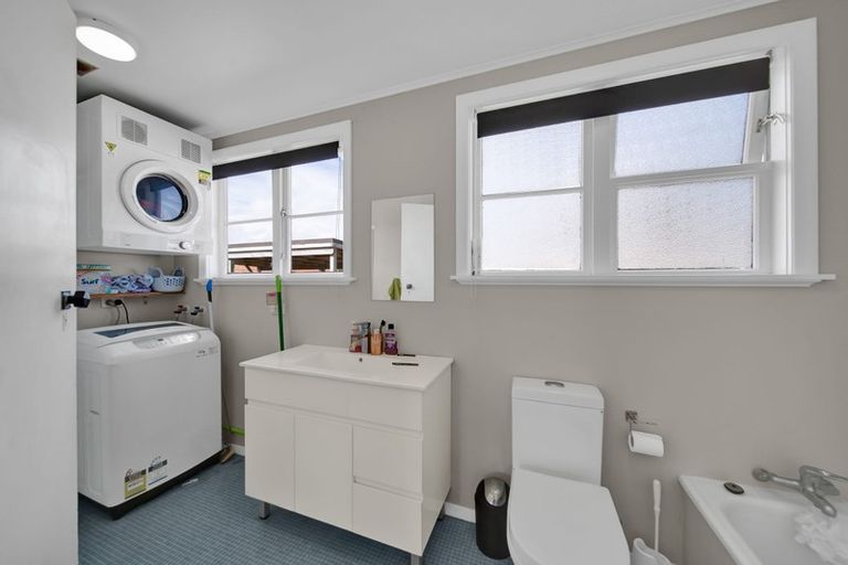 Photo of property in 10 Laurent Vc Street, Hawera, 4610