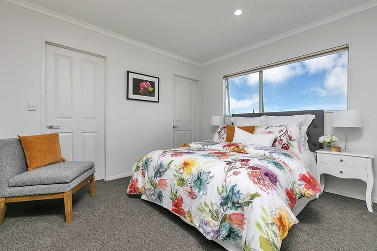 Photo of property in 11 Hassan Drive, Massey, Auckland, 0614