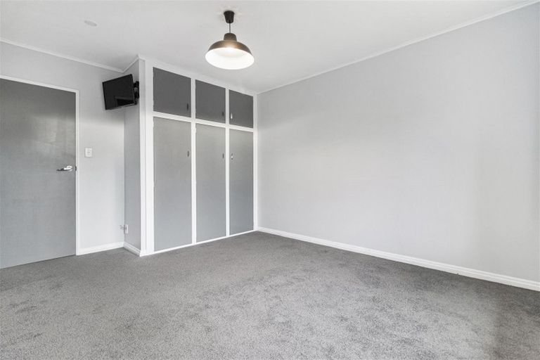 Photo of property in 2/125a Mackenzie Avenue, Woolston, Christchurch, 8023