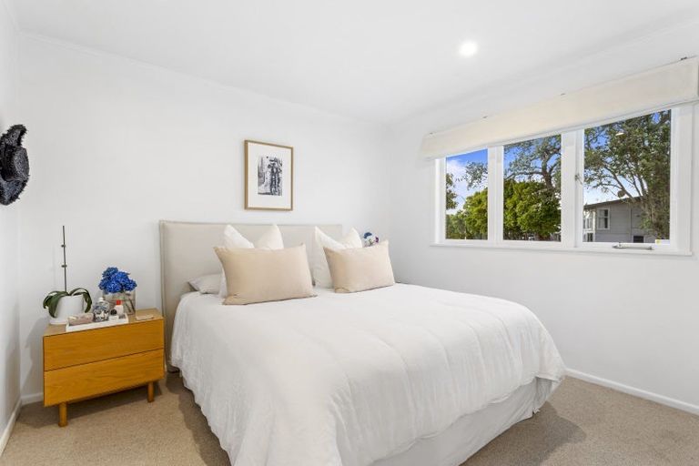 Photo of property in 13 Helena Street, Massey, Auckland, 0614