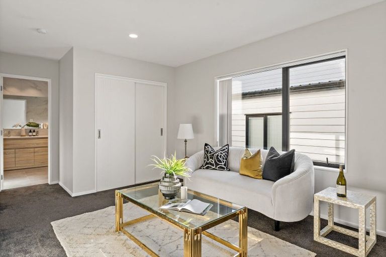 Photo of property in 24b Poinsettia Place, Henderson, Auckland, 0610